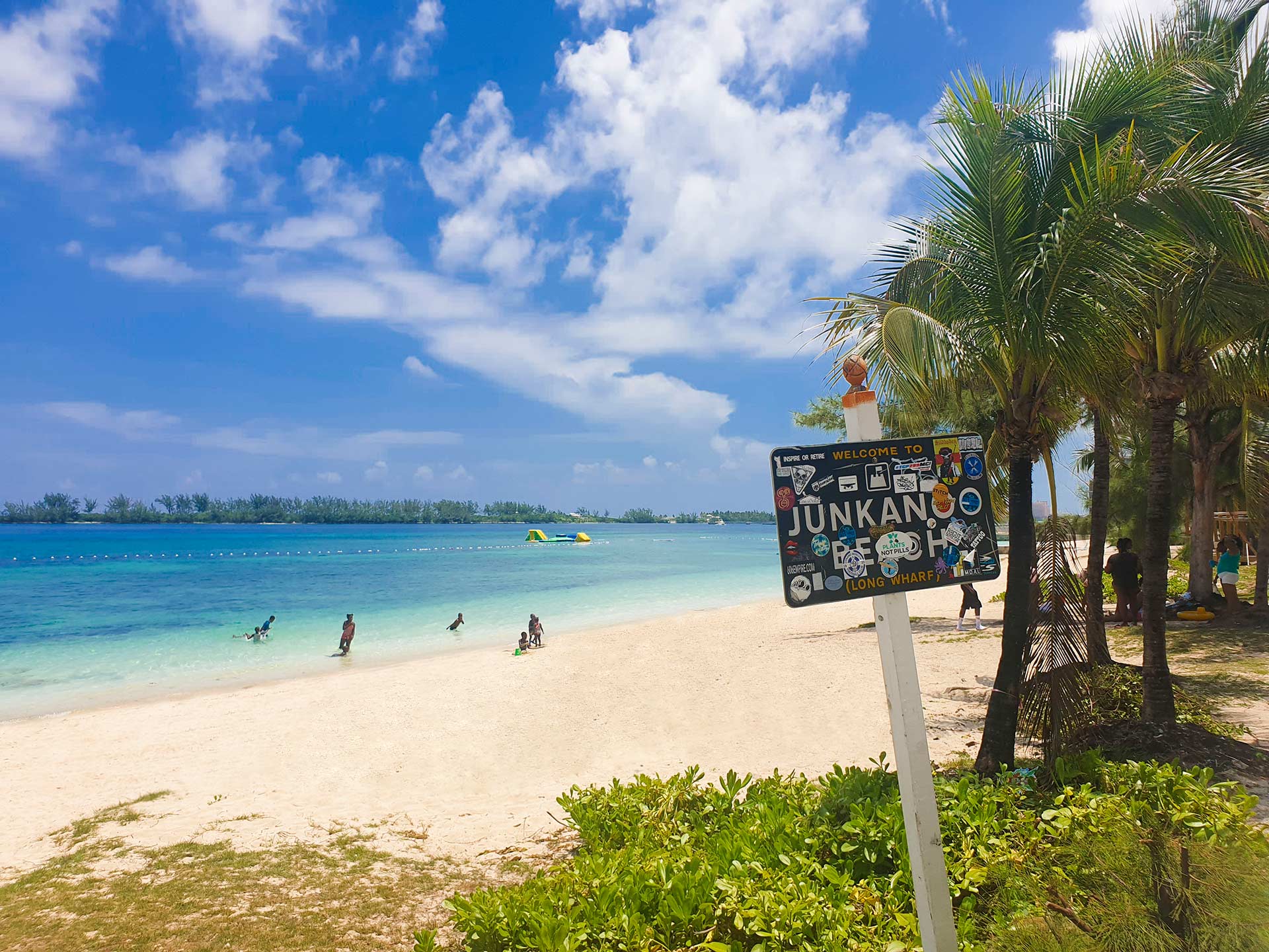 nassau bahamas public beaches