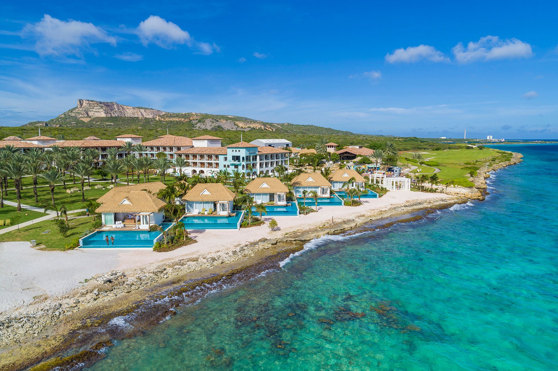 Sandals-Royal-Curacao_Awa-Seaside-Butler-Bungalows_-Aerial_1