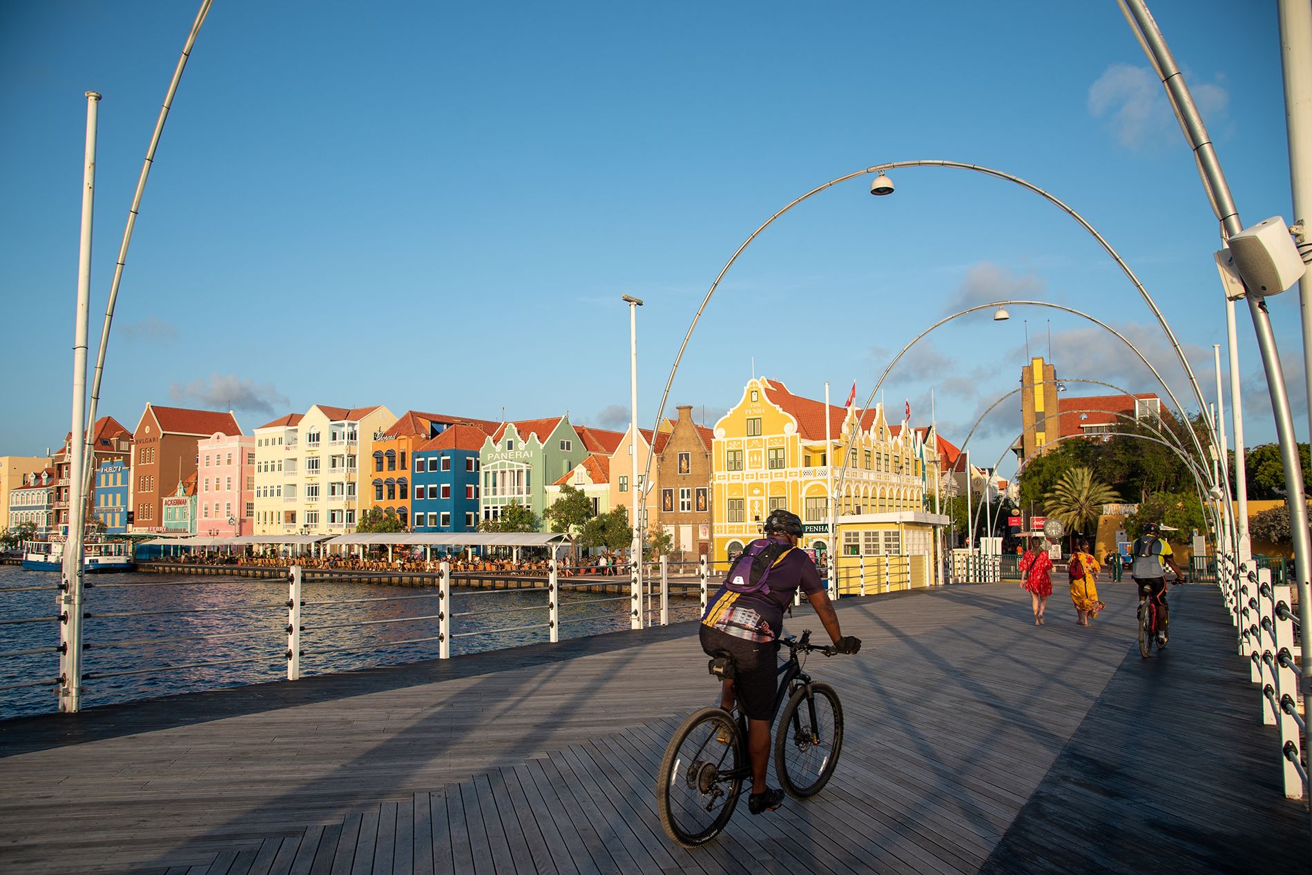 Exploring-Willemstad--amstel--EGT-1