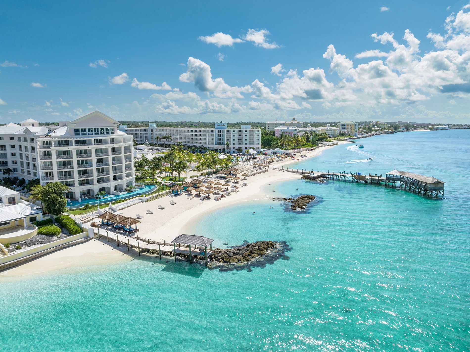 Island-Hopping-Bahamas--three-food-trucks--SRB