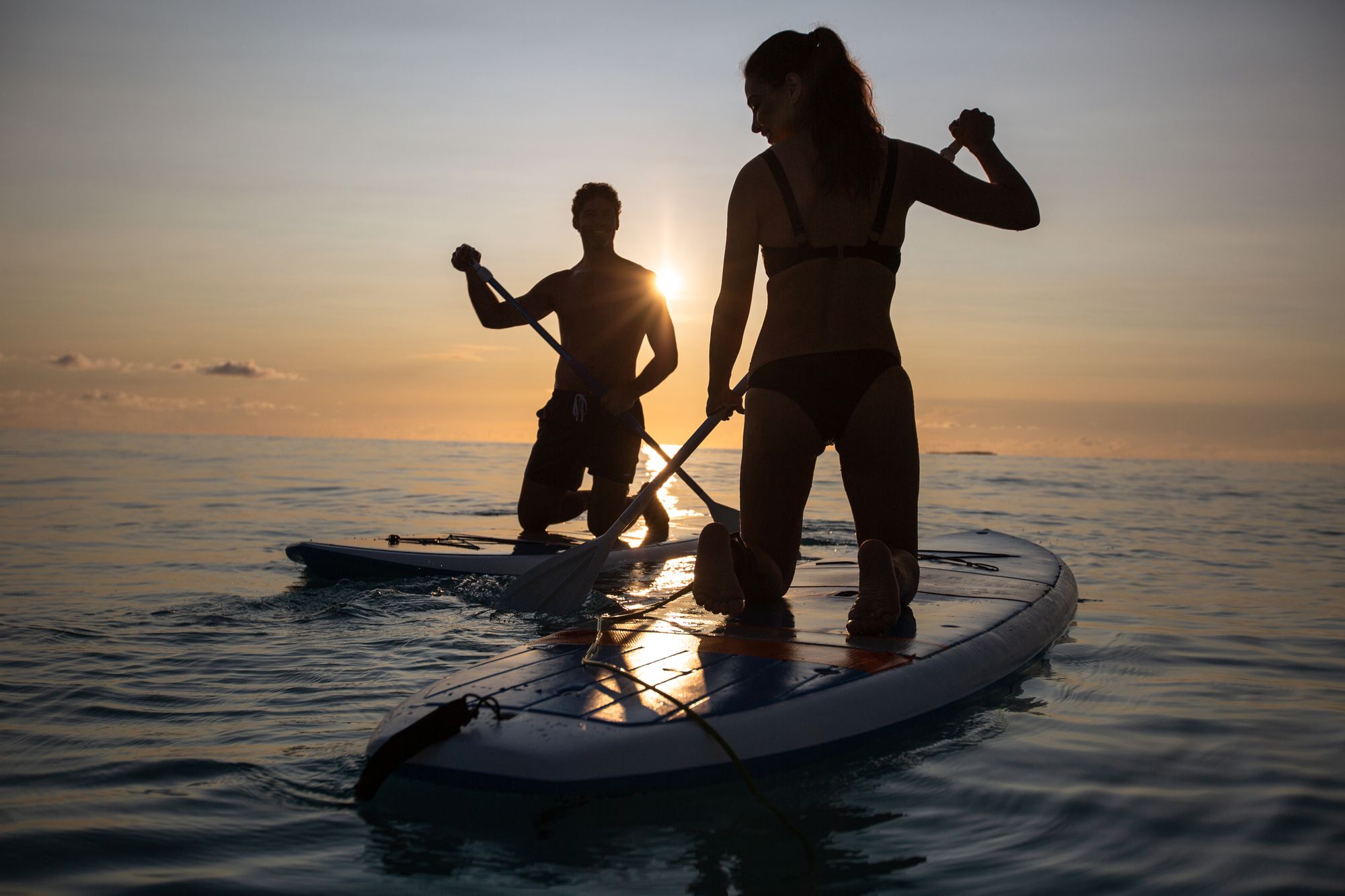 Paddleboard_couple_sunrise_0853