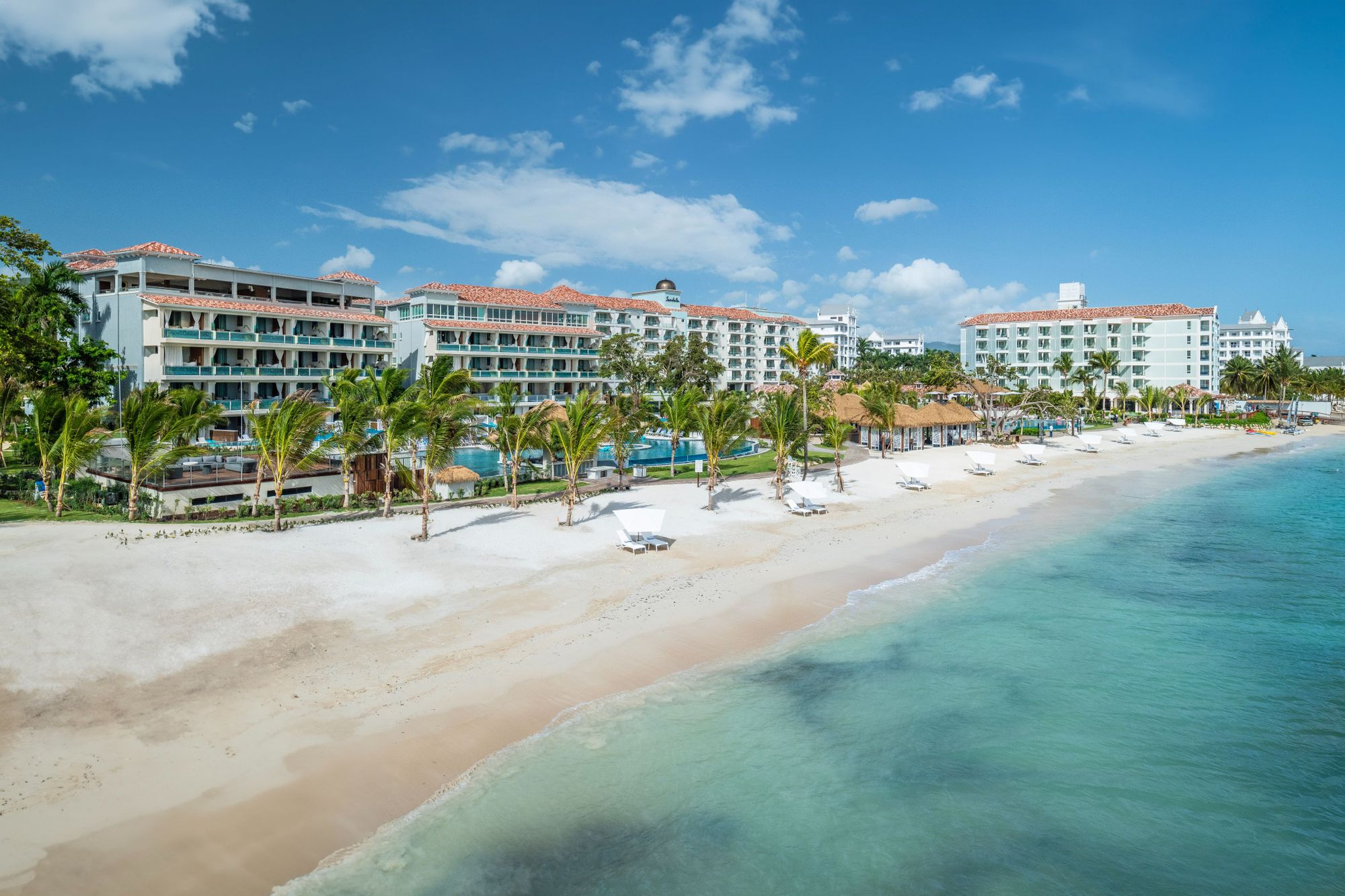 beach-sandals-dunns-river-jamaica