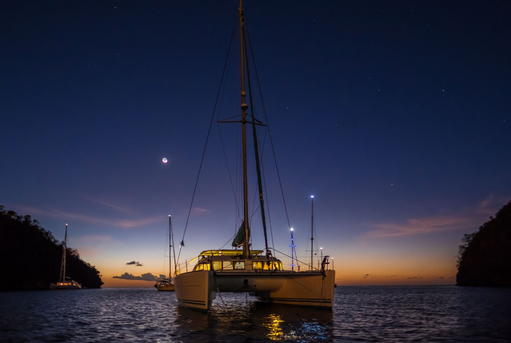 night boat cruise islands