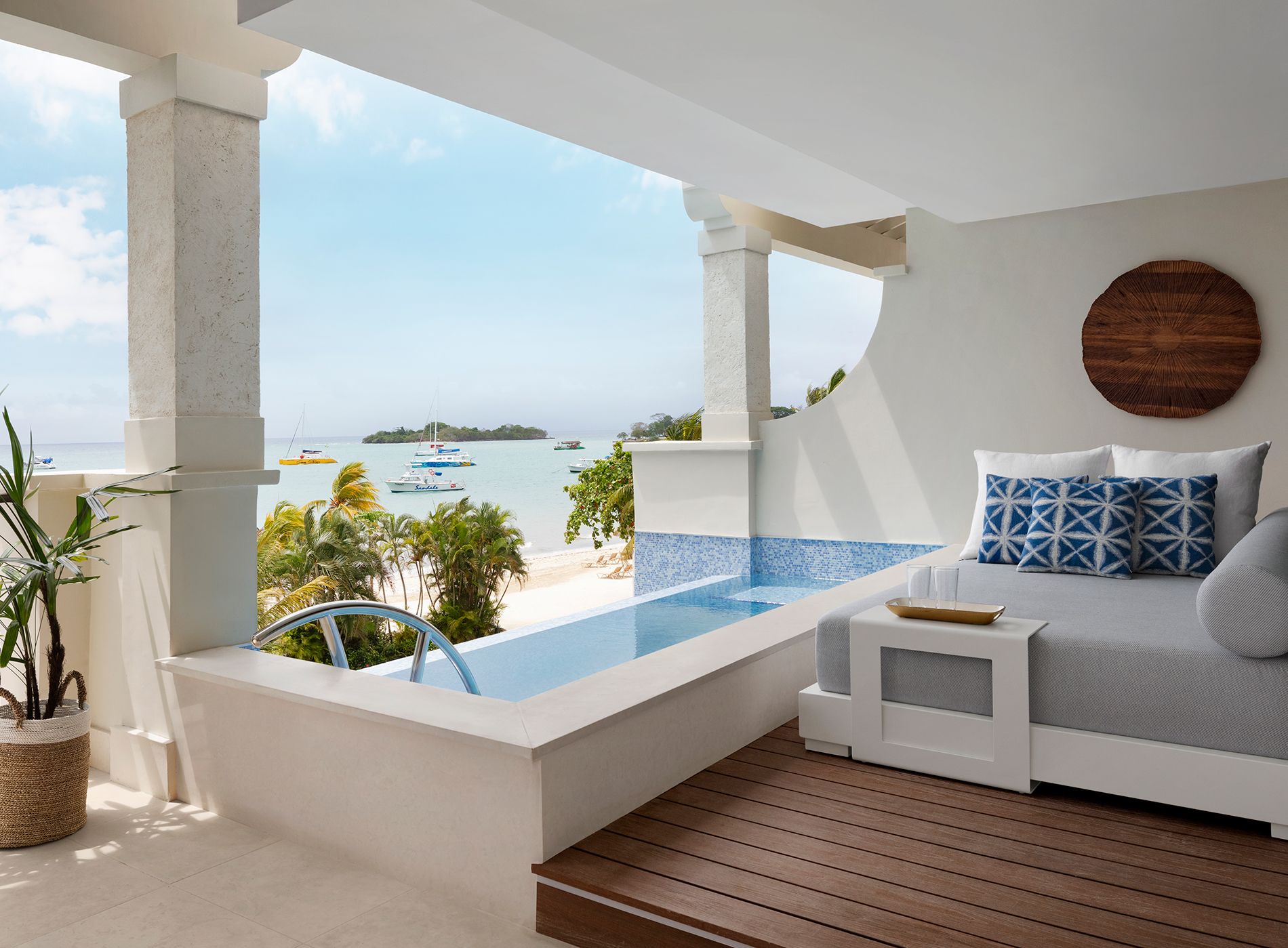 sandals-negril-skypool-suite