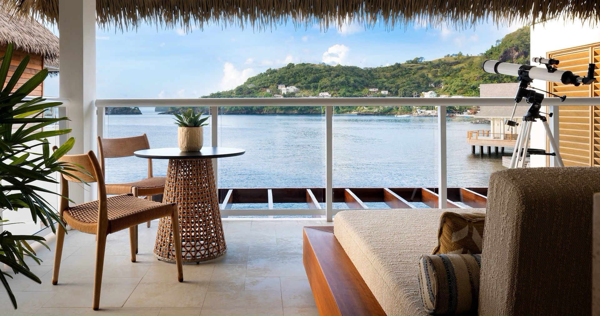 sandals-st-vincent-overwater-stargaze-suite-1