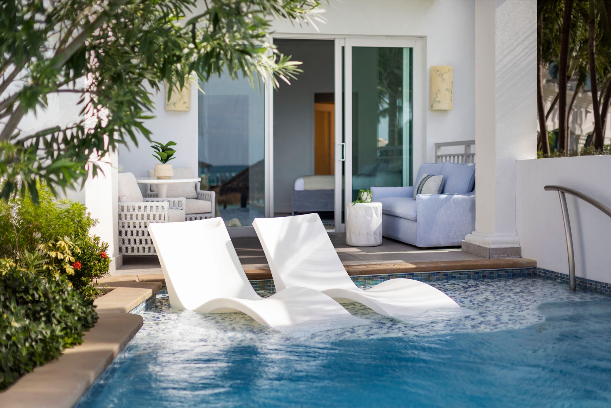 SRB-Room-Swim-up-suite