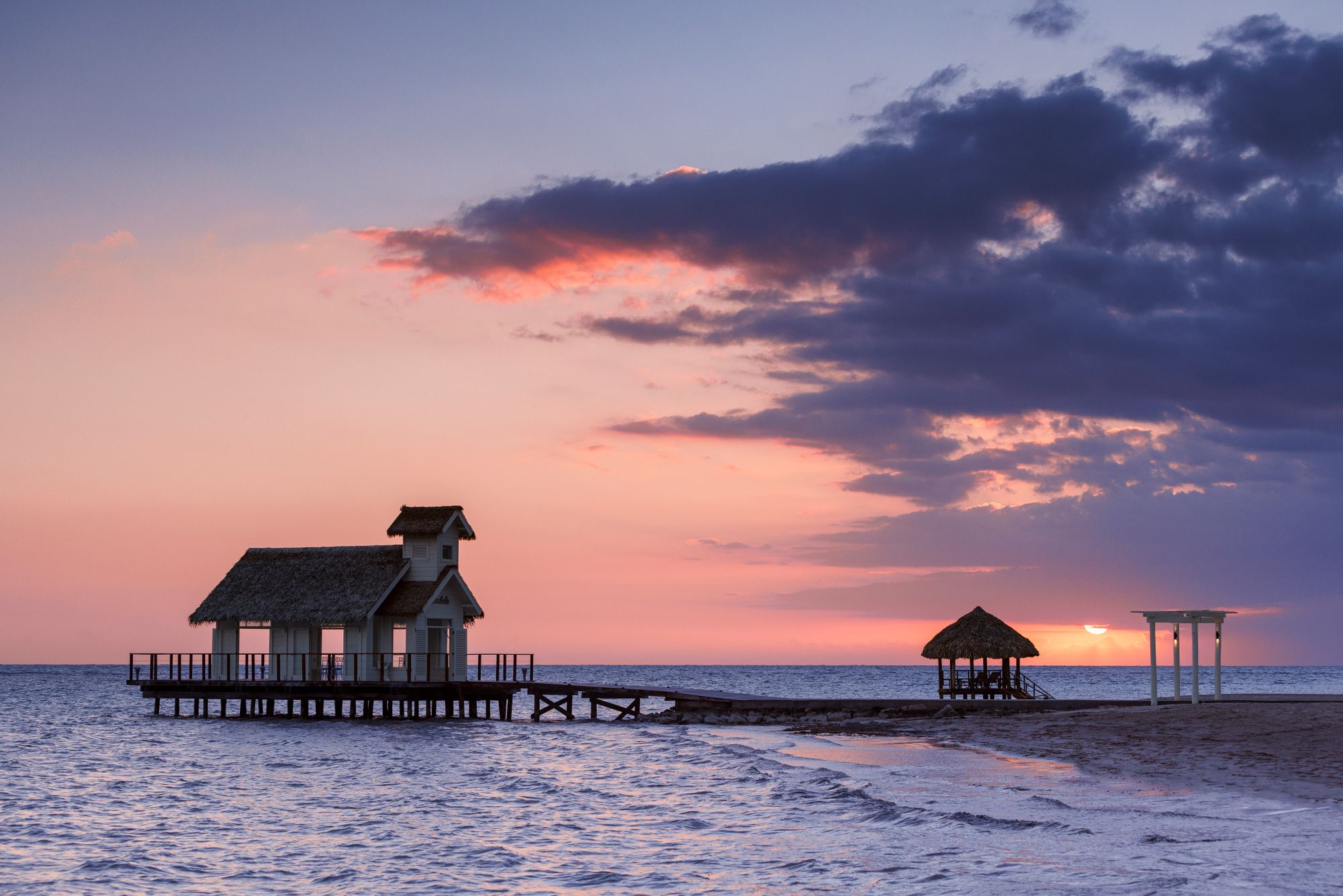 Sandals-SWH-35-Chapel-Exterior-2