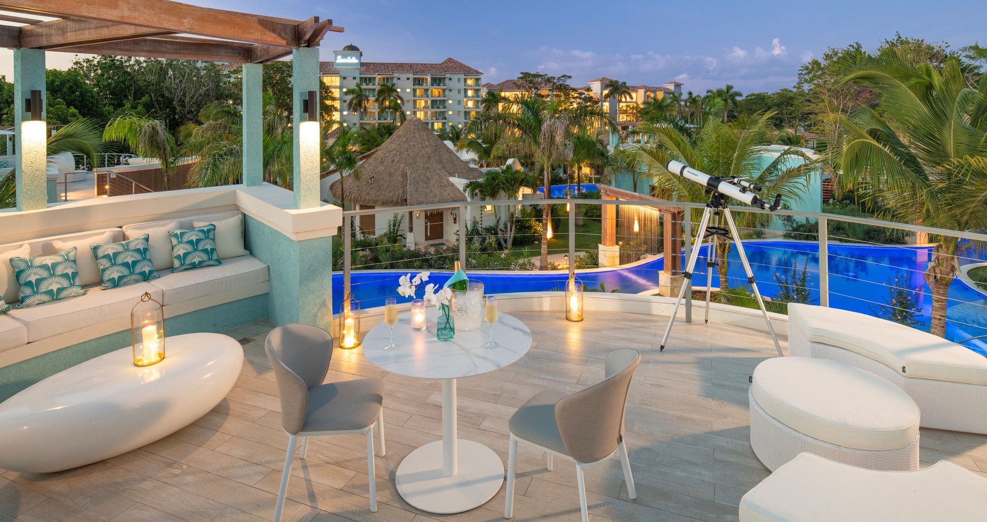 Web-Version-SDR-Room-SKYV-Roof-Top