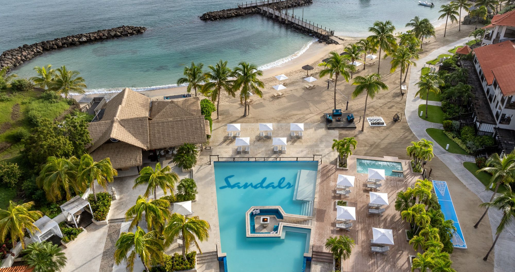 Web-Version-SLS-Pool-Drone-Pool-Beach-1