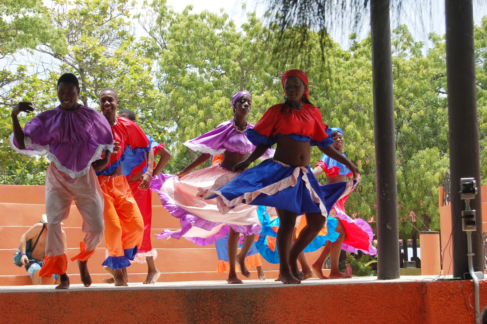 traditional_jamaican_clothing_shutterstock_Andrew_Park